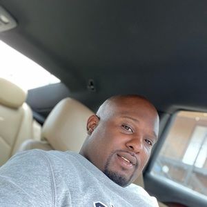 Meet your Posher, Derrick